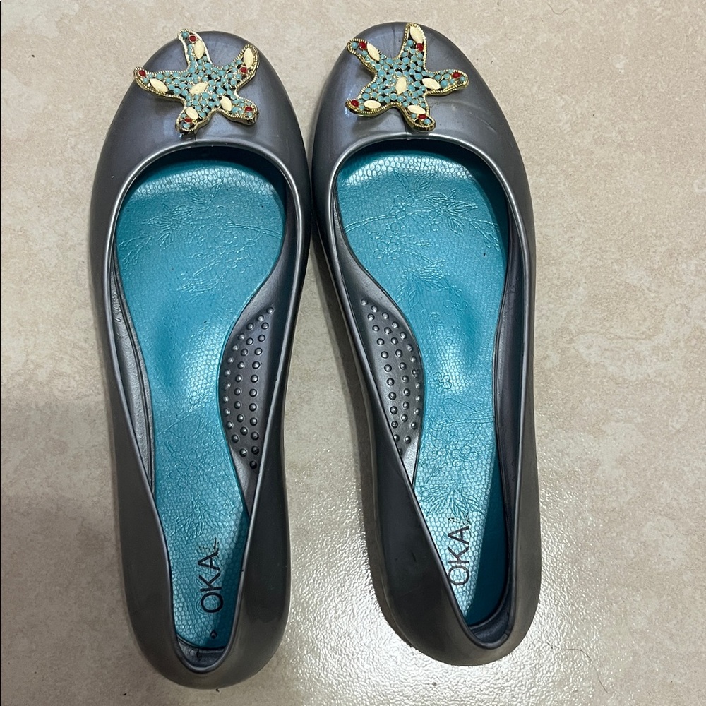 OKA b. Gray Flats with Starfish Detail